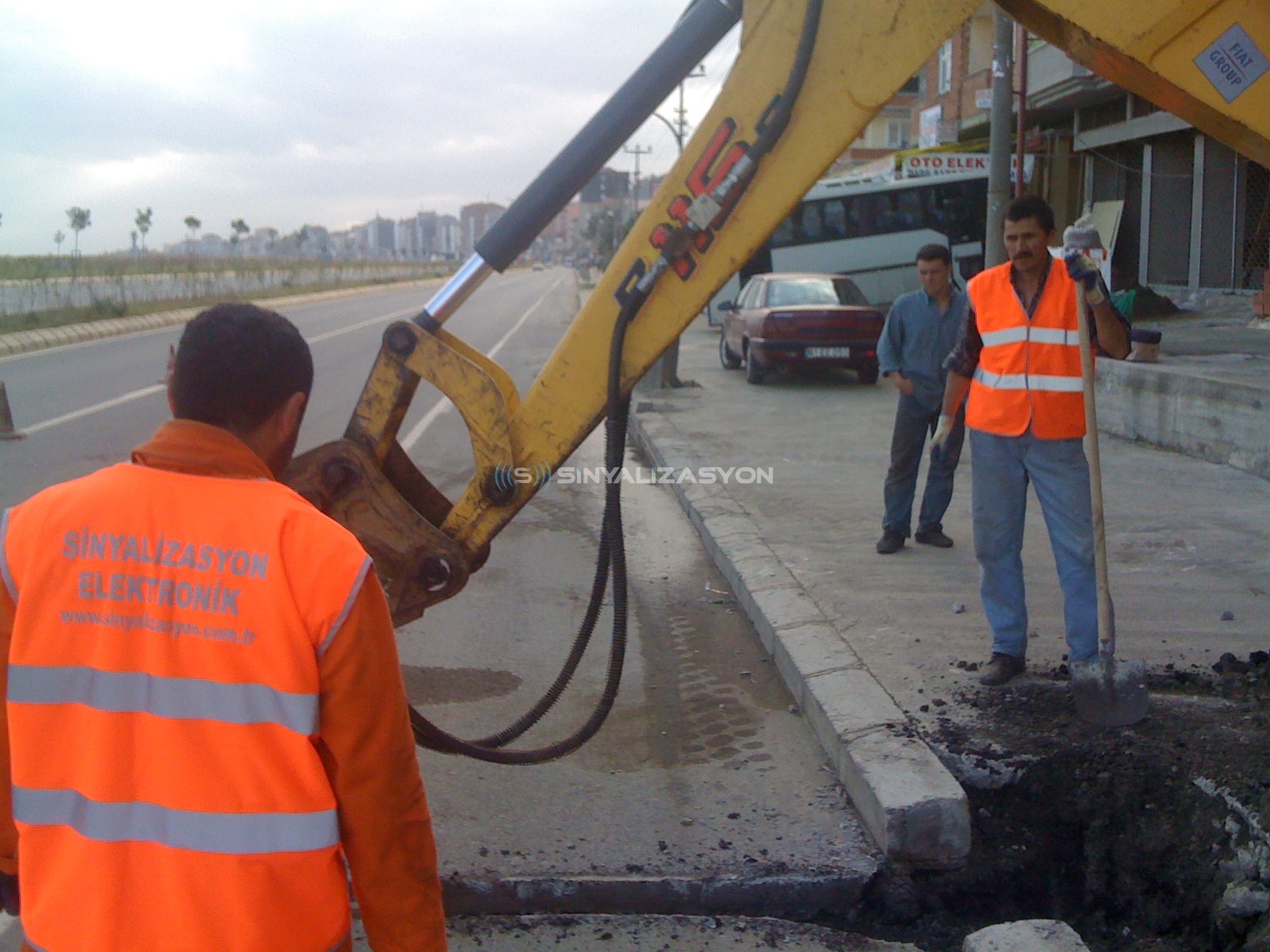 Signaling work at 5 intersection of 4th Regional Directorate of Highways has been completed.